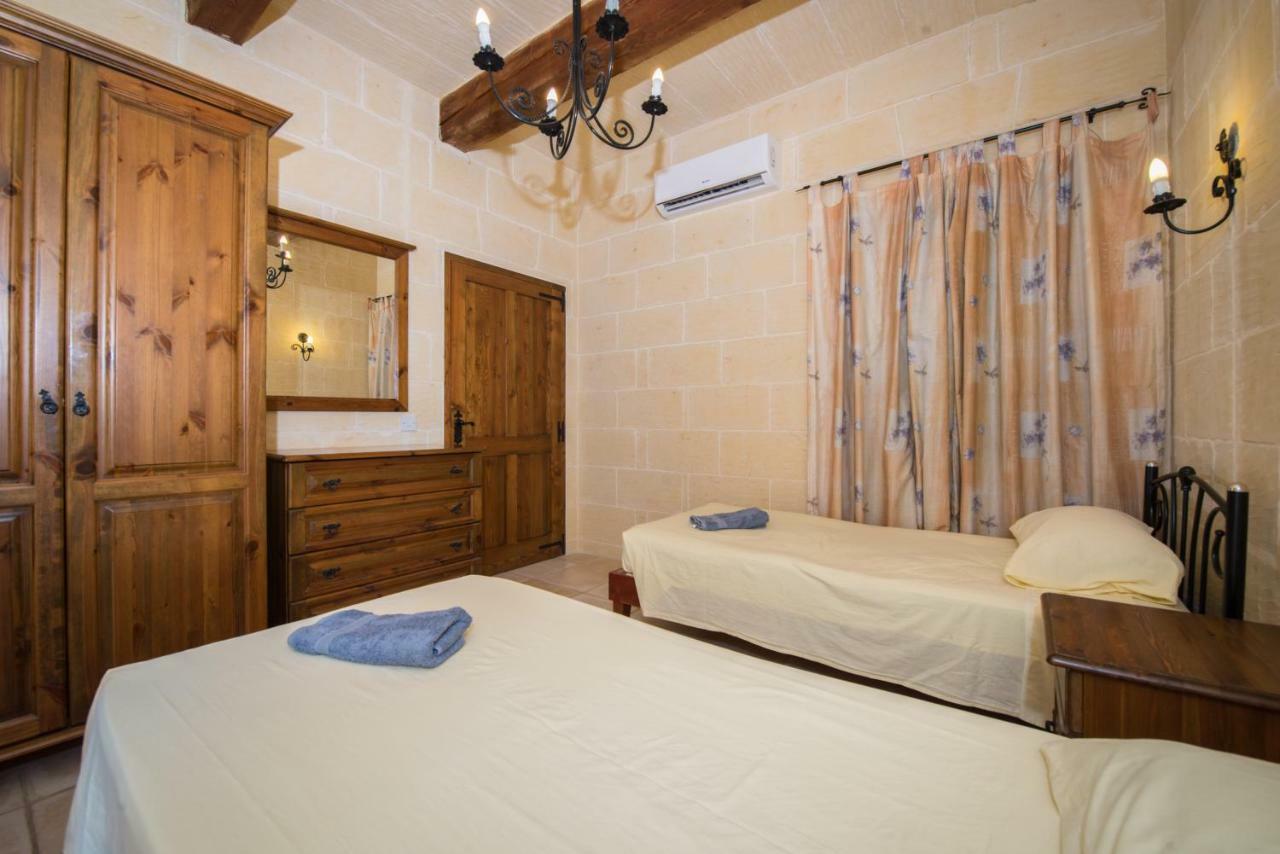 Sunset - Holiday Farmhouse With Large Private Pool In Island Of Gozo Nadur Exterior photo